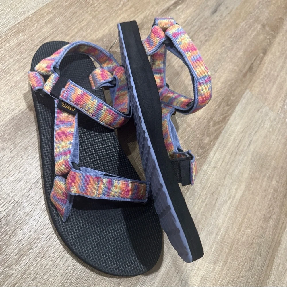 TEVA Wm Sz 10 Original Universal Sandals Iridescence Tangerine Multi